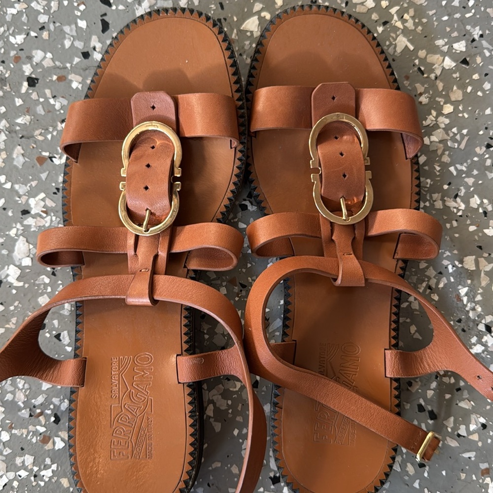 Sandals - Picture 5 of 6